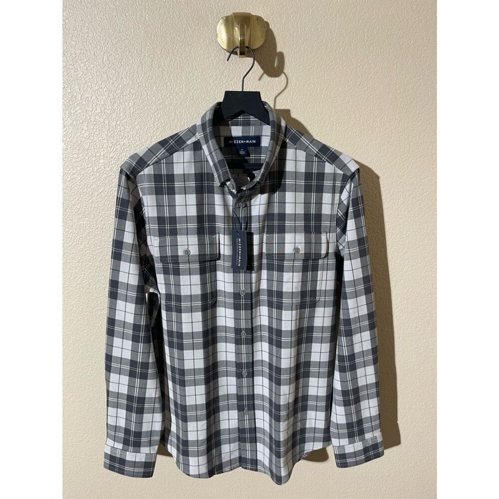 Mizzen+Main Gray & White Plaid Button-Down Shirt
